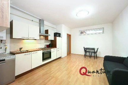 Pronájem bytu 2+kk 47 m² Slévačská, Praha - Hloubětín