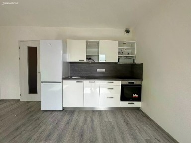 Pronájem bytu 1+kk 32 m² Šternovská, Praha - Chodov