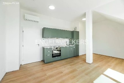 Pronájem bytu 2+kk 80 m² Vosmíkových, Praha - Libeň