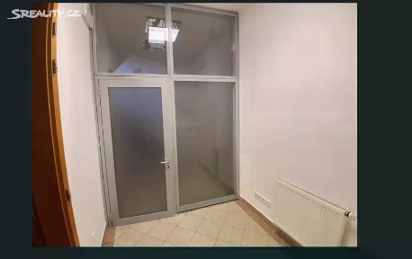 Pronájem kanceláře 100 m² Jeseniova, Praha - Žižkov