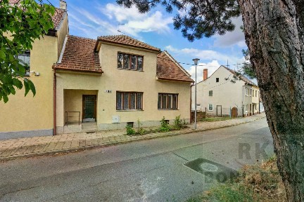 Prodej rodinného domu 200 m², pozemek 749 m² Podhrázní, Brno - Chrlice