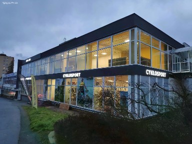 Pronájem obchodního prostoru 246 m²