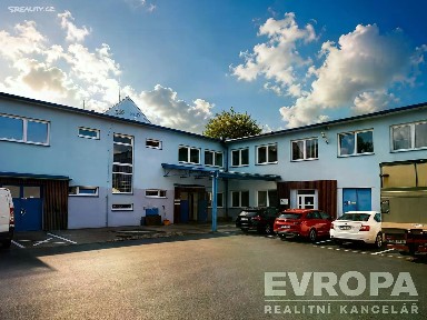Pronájem skladového prostoru 360 m²