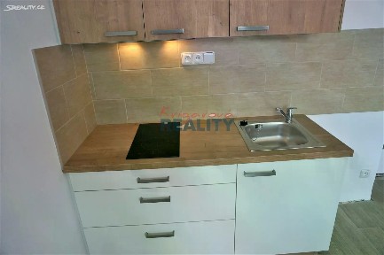 Pronájem bytu 1+kk 20 m² Pekárenská, České Budějovice - České Budějovice 3