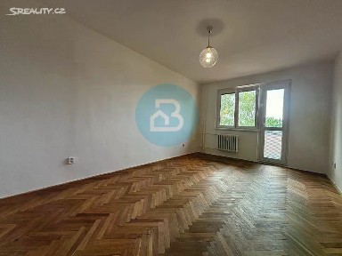 Uherský Brod, Uherské Hradiště, Obchodní