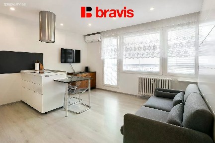 Pronájem bytu 1+kk 31 m² Oblá, Brno - Nový Lískovec