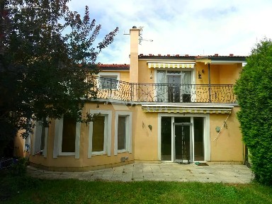 Prodej rodinného domu 212 m², pozemek 207 m² Úhonická, Jeneč