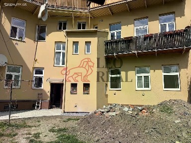 náměstí Svaté Trojice, Opava - Předměstí
