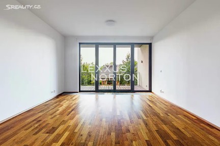 Pronájem bytu 4+kk 101 m² Jankovcova, Praha - Holešovice
