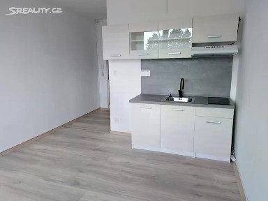Pronájem bytu 1+kk 20 m² Okružní, Jihlava