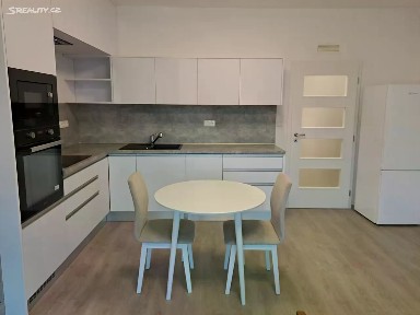Pronájem bytu 1+kk 36 m² Vrchlického, Jihlava