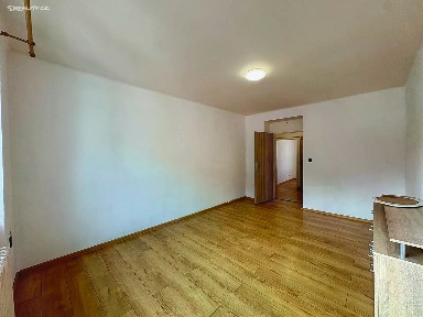 Nejdek, Karlovy Vary, náměstí Karla IV.