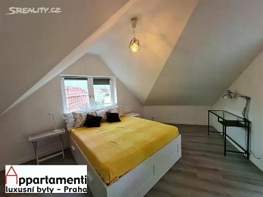 Pronájem bytu 2+kk 73 m² Na Švihance, Praha - Vinohrady
