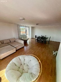 Pronájem bytu 3+1 90 m² Jednořadá, Praha - Bubeneč