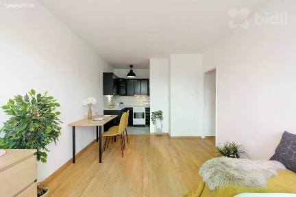 Pronájem bytu 2+kk 42 m² Vysočanská, Praha - Prosek
