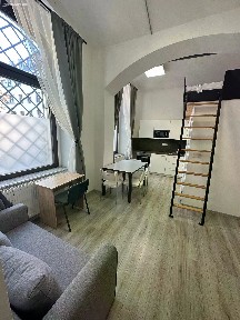 Pronájem bytu 1+kk 22 m² Tomkova, Hradec Králové