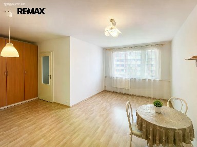 Pronájem bytu 2+kk 40 m² Italská, Kladno - Kročehlavy