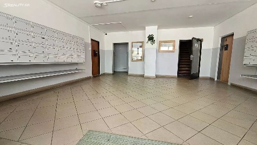 Pronájem bytu 2+kk 45 m² Mládežnická, Neratovice