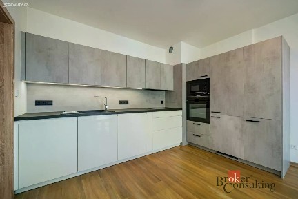 Pronájem bytu 2+kk 50 m² Za černým mostem, Praha - Hloubětín