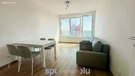 Pronájem bytu 3+kk 73 m² Choceradská, Praha - Záběhlice