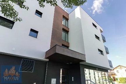 Pronájem bytu 1+kk 31 m² Milánská, Praha - Horní Měcholupy