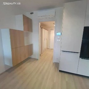 Pronájem bytu 2+kk 65 m² Šrámkové, Praha - Žižkov