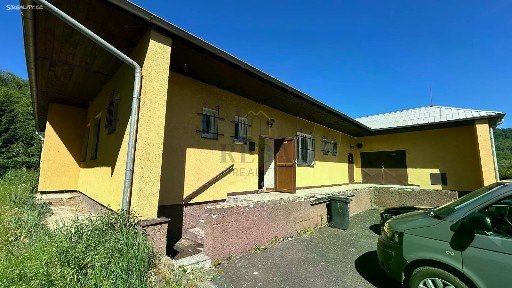 Prodej výrobní haly, prostoru 435 m²