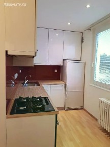 Pronájem bytu 2+1 55 m² Pod Zámečkem, Hradec Králové - Nový Hradec Králové