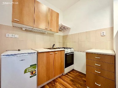 Pronájem bytu 2+kk 37 m² Slavíkova, Ostrava - Poruba