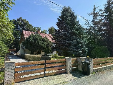 Prodej vícegeneračního domu 270 m², pozemek 1180 m²