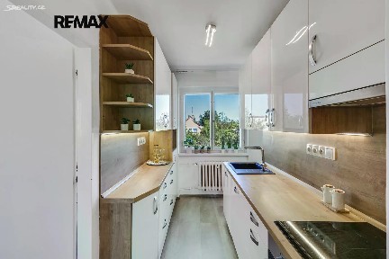 Prodej bytu 3+1 64 m² Jívanská, Praha - Horní Počernice