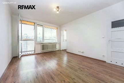 Pronájem bytu 1+kk 32 m² Čs. armády, Kladno