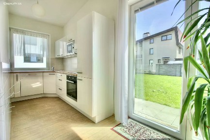 Pronájem bytu 2+kk 50 m² Anglická, Dobřichovice
