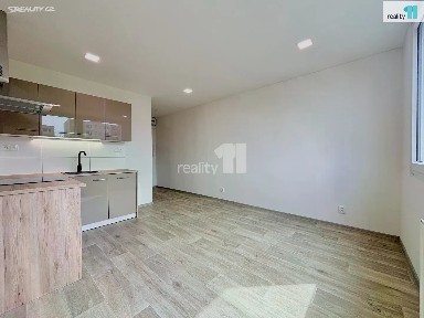 Prodej bytu 2+kk 36 m² Sídliště, Cvikov - Cvikov II