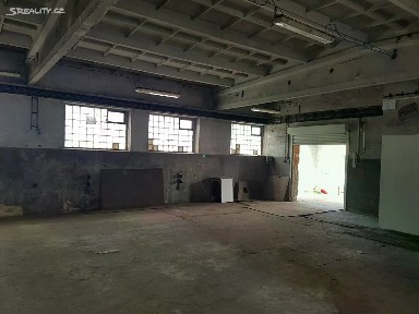 Pronájem skladového prostoru 335 m²