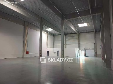 Pronájem skladového prostoru 1282 m²
