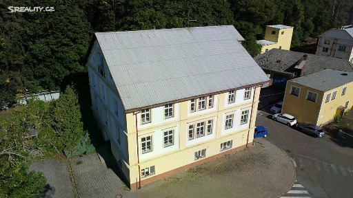 Komárov, Beroun, Buzulucká