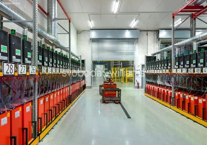 Pronájem výrobní haly, prostoru 3512 m²
