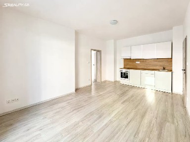 Pronájem bytu 2+kk 55 m² Slepá, Milovice - Mladá