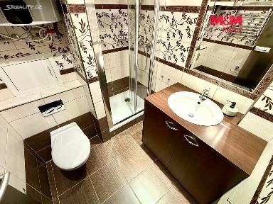 Pronájem bytu 1+kk 37 m² Vojtěcha Lanny, Kladno