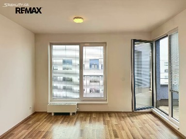 Pronájem bytu 2+kk 45 m² Oty Bubeníčka, Praha - Uhříněves