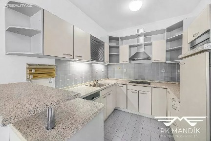 Pronájem bytu 2+kk 55 m² Saratovská, Praha - Strašnice