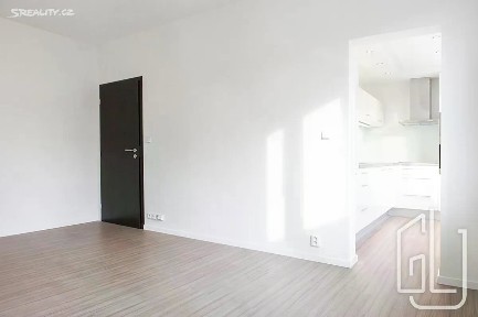 Pronájem bytu 2+1 52 m² Egyptská, Praha - Vokovice