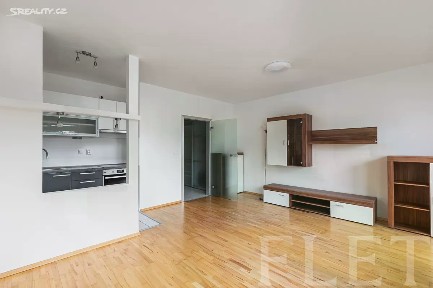 Pronájem bytu 1+kk 36 m² Boloňská, Praha - Horní Měcholupy