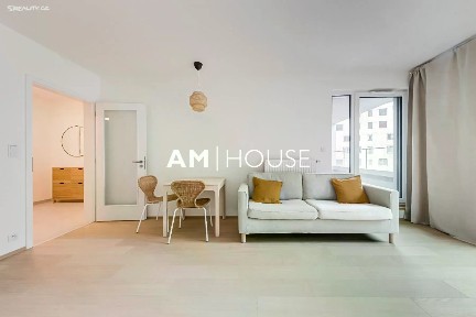 Pronájem bytu 2+kk 52 m² Ivana Hlinky, Praha - Vysočany