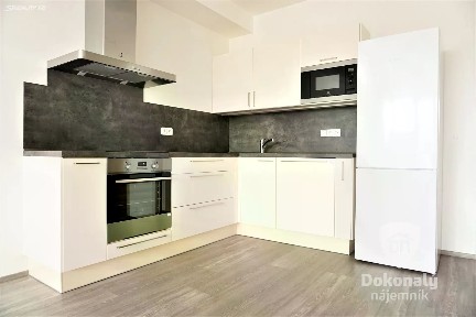 Pronájem bytu 2+kk 55 m² Kryšpínova, Praha - Štěrboholy