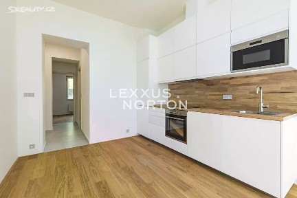 Pronájem bytu 2+kk 35 m² Bořivojova, Praha - Žižkov