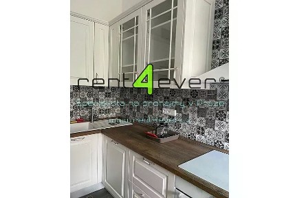 Pronájem bytu 2+1 70 m² Moravská, Praha - Vinohrady