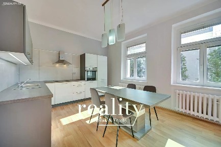 Prodej bytu 2+1 90 m² Praskova, Olomouc