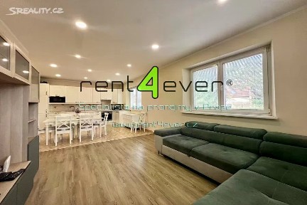 Pronájem rodinného domu 120 m², pozemek 850 m² Domkovská, Praha - Horní Počernice